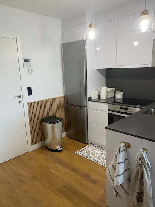 Precioso Apartamento Con Terraza Y Piscina En Portonovo-Sanxenxo 외부 사진