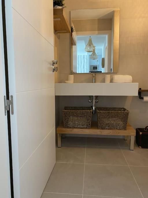 Precioso Apartamento Con Terraza Y Piscina En Portonovo-Sanxenxo 외부 사진